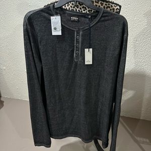 Men’s buffalo long sleeve button front tee shirt.